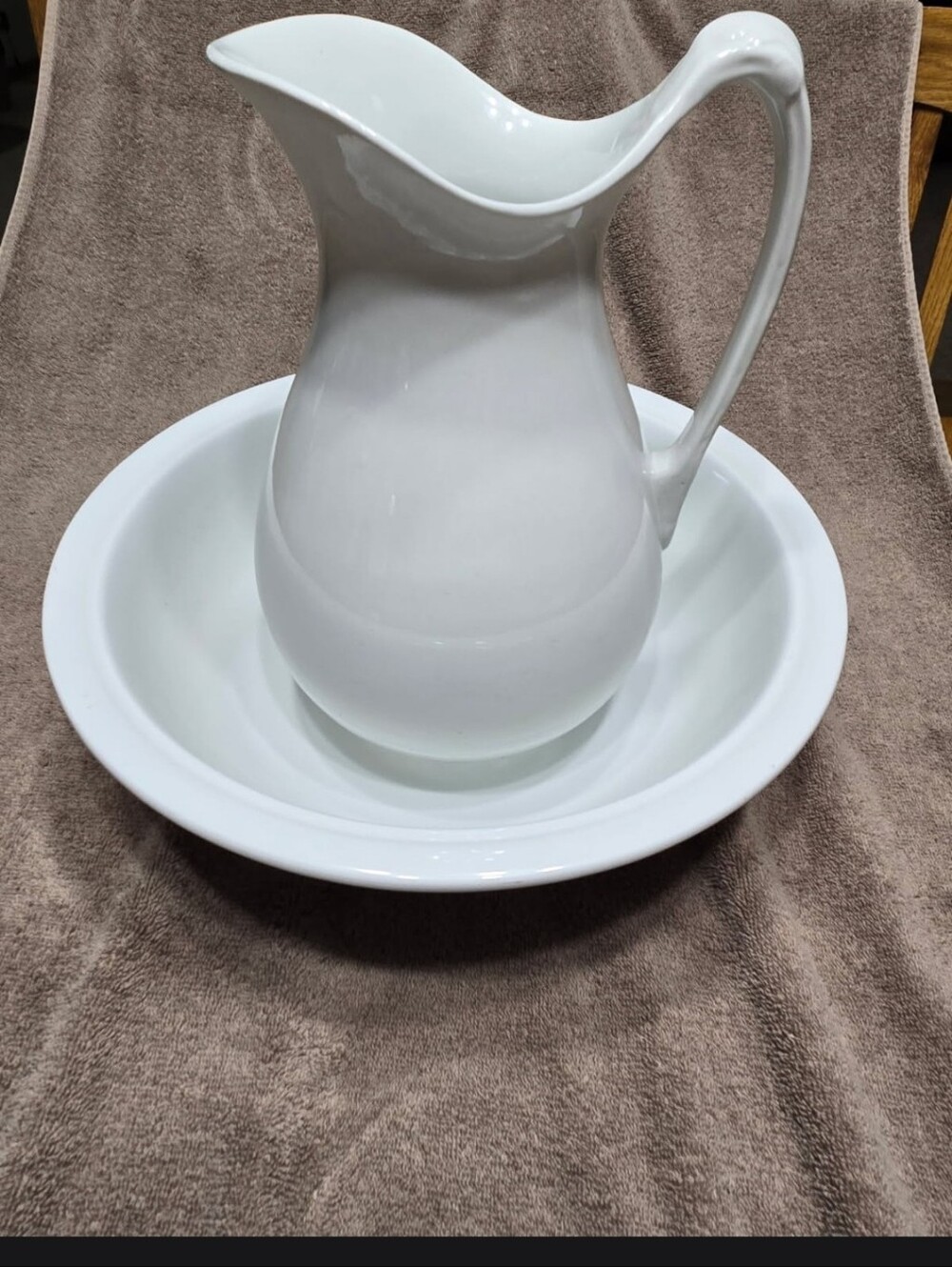 Royal Ironstone Ware  white pitcher and basin